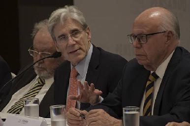 Julio Frenk: eliminar el Seguro Popular empujará a la gente al sector privado