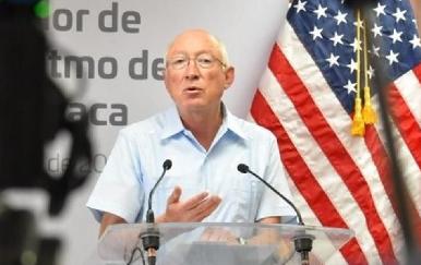 Urge Ken Salazar desmantelar cárteles en frontera de Tamaulipas 