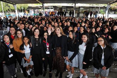 Impulsa Gobernadora talento de niñas y jóvenes