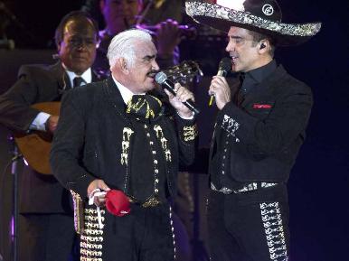 Vicente Fernandez pide que lo despidan con esta canción