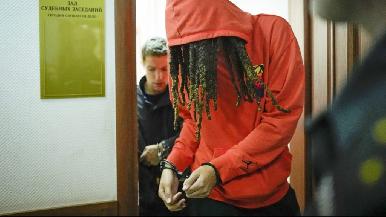 Basquetbolista estadounidense seguirá detenida en Rusia mientras se negocia su intercambio por un criminal ruso