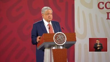 AMLO niega “pase de charola” a empresarios, dice que aportación para rifa del avión es legal