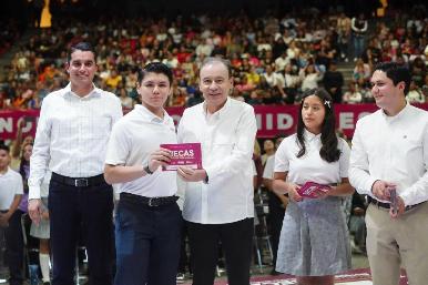 Gobernador Durazo incrementa a mil millones el presupuesto de Becas Sonora para 2026