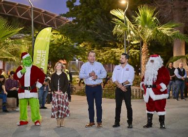 Celebra Toño Astiazarán a familias hermosillenses en renovado Jardín Juárez